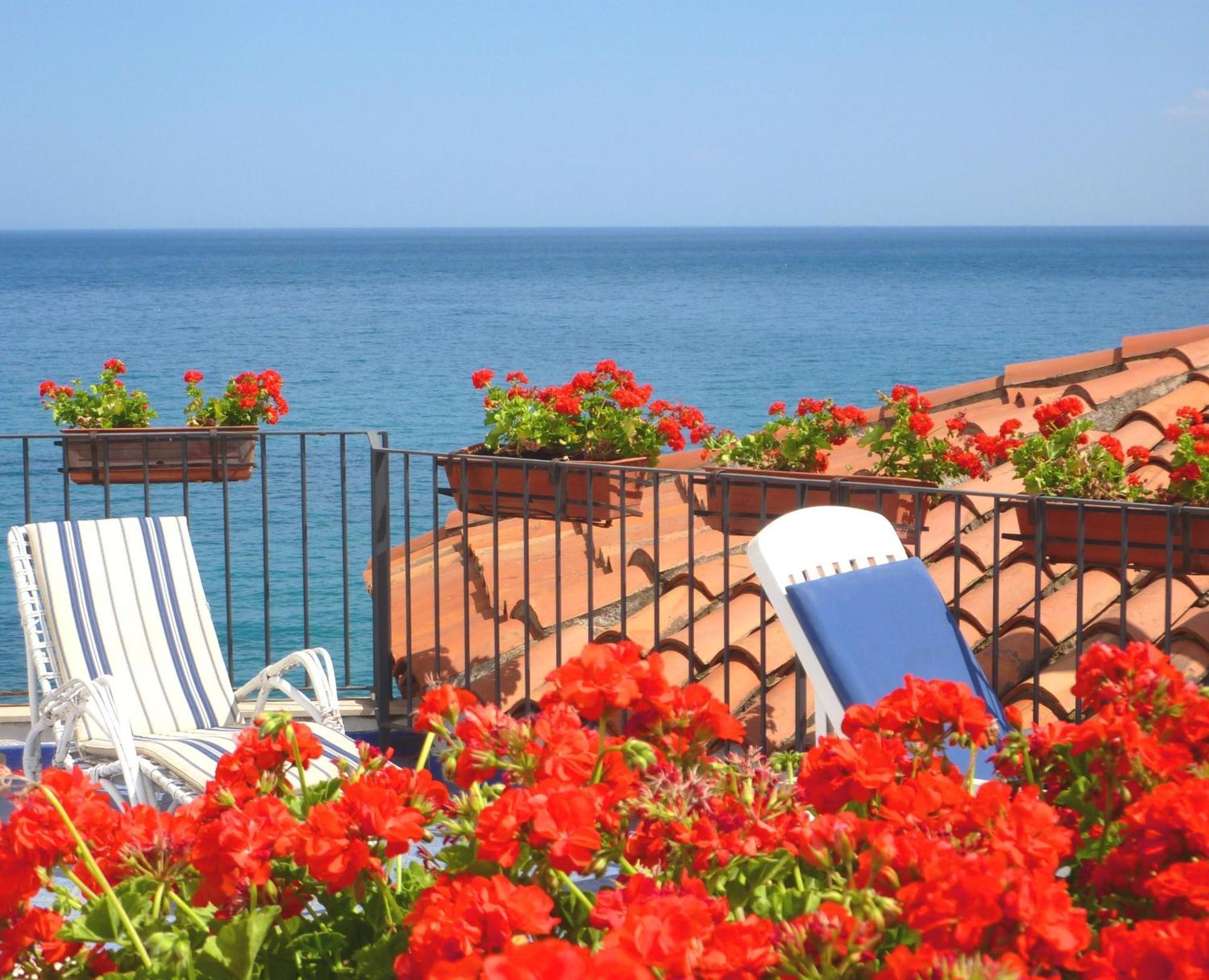 Hotel Palladio Giardini-Naxos Exterior foto