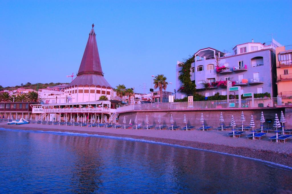 Hotel Palladio Giardini-Naxos Exterior foto